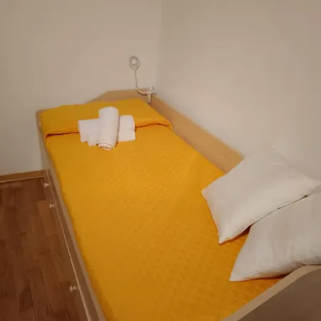Apartment La Casina - Tipica Casa Toscana Accoglienza E Relax Colle Val D'Elsa